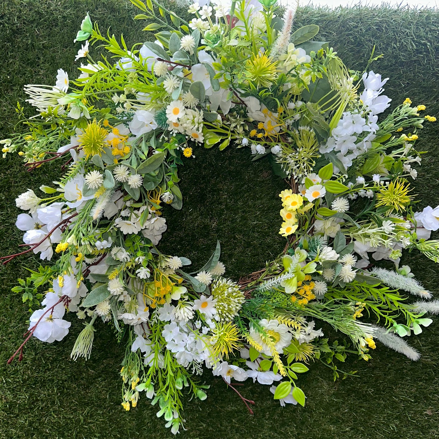 Ffion yellow & white wreath