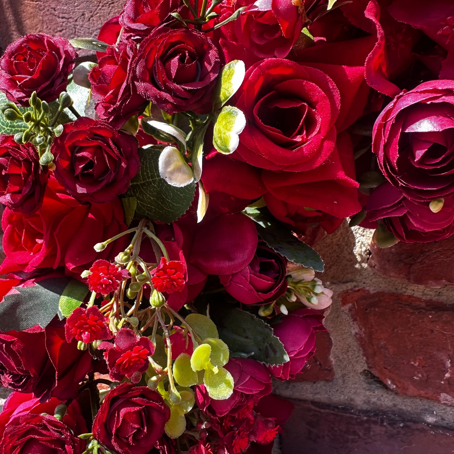Renata Deep reds wreath