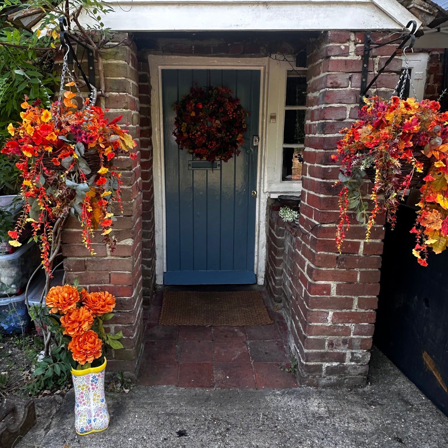 Lorraine pair of maple leaf hanging baskets
