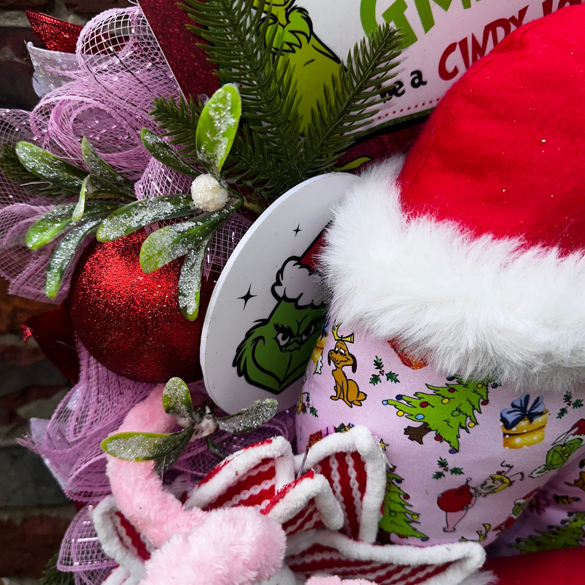 Cindy Lou/ Grinch ex display wreath 60cm