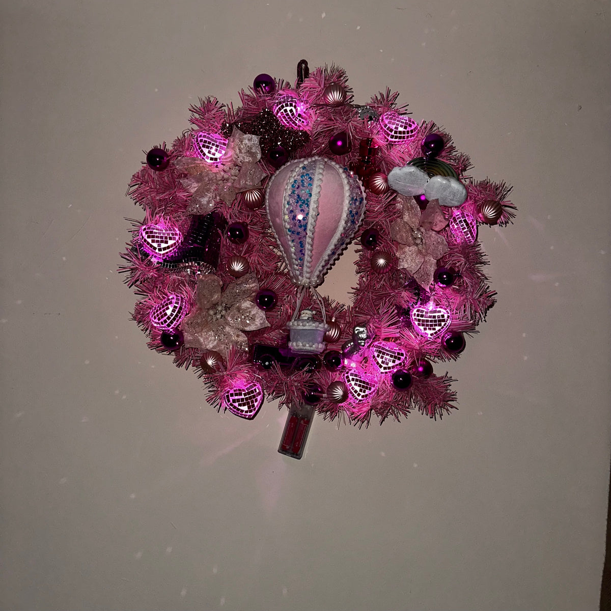 Chrystal pink light up wreath