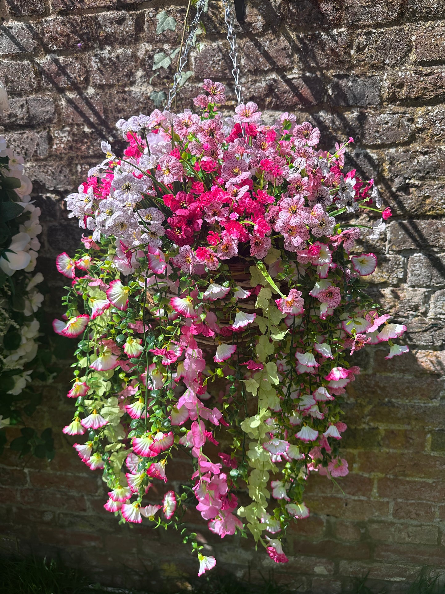 12” hanging basket