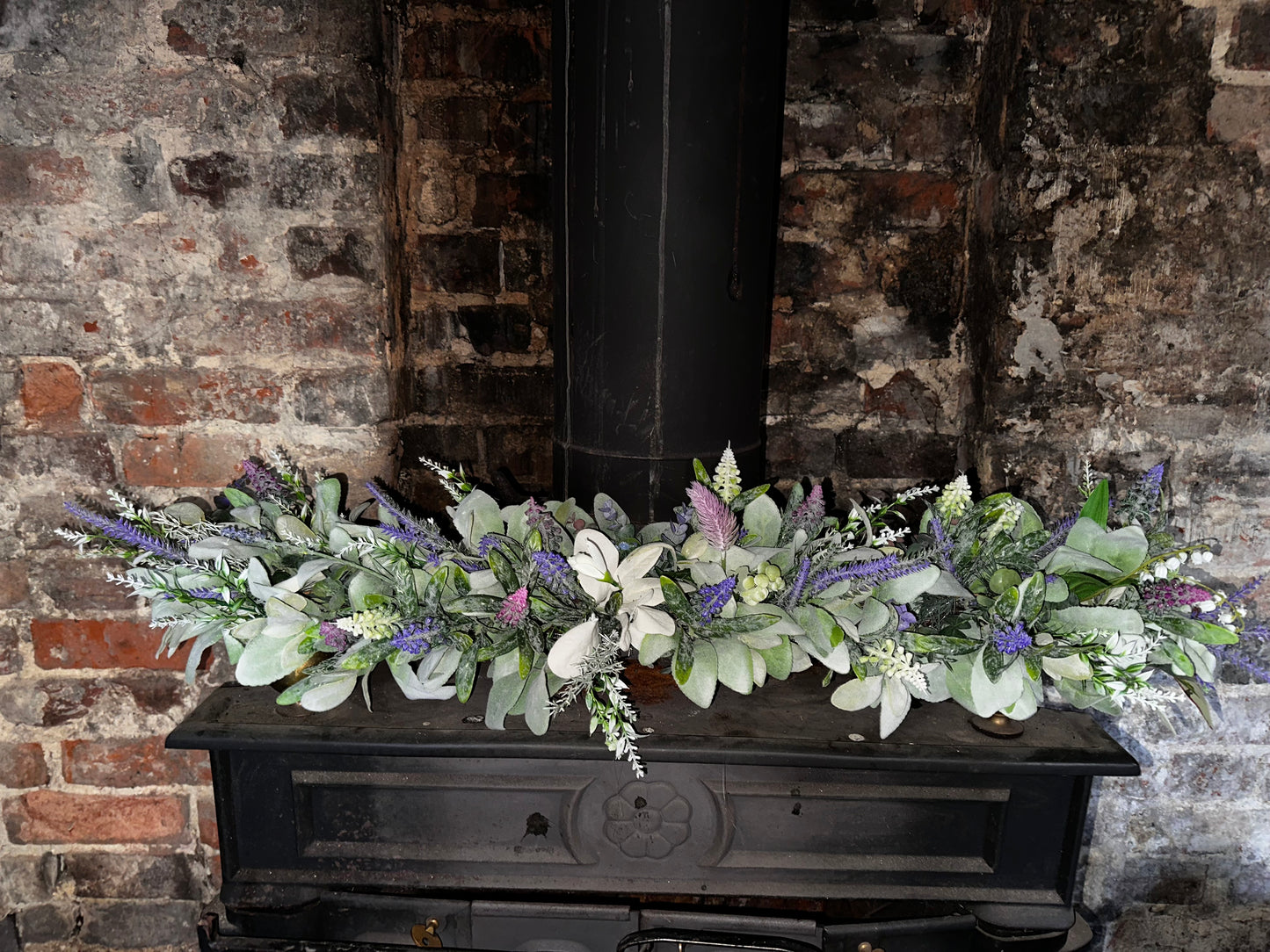 Table centrepiece/ mantle swag