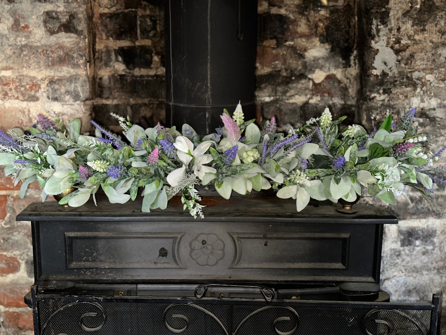 Table centrepiece/ mantle swag