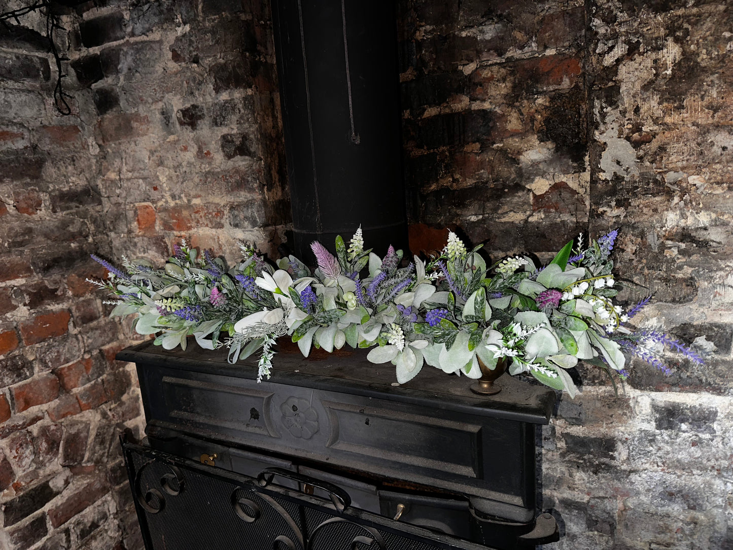 Table centrepiece/ mantle swag