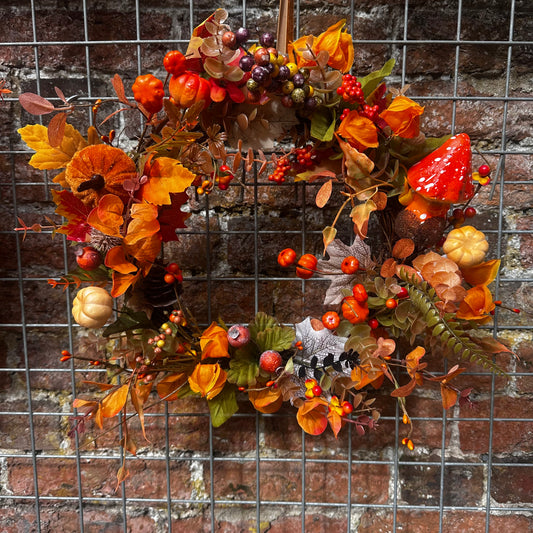 “Jody” Small toadstool 🍄 autumn Wreath