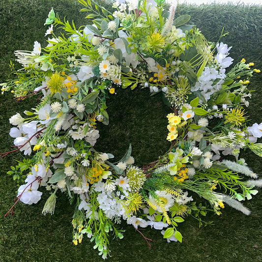 Ffion yellow & white wreath