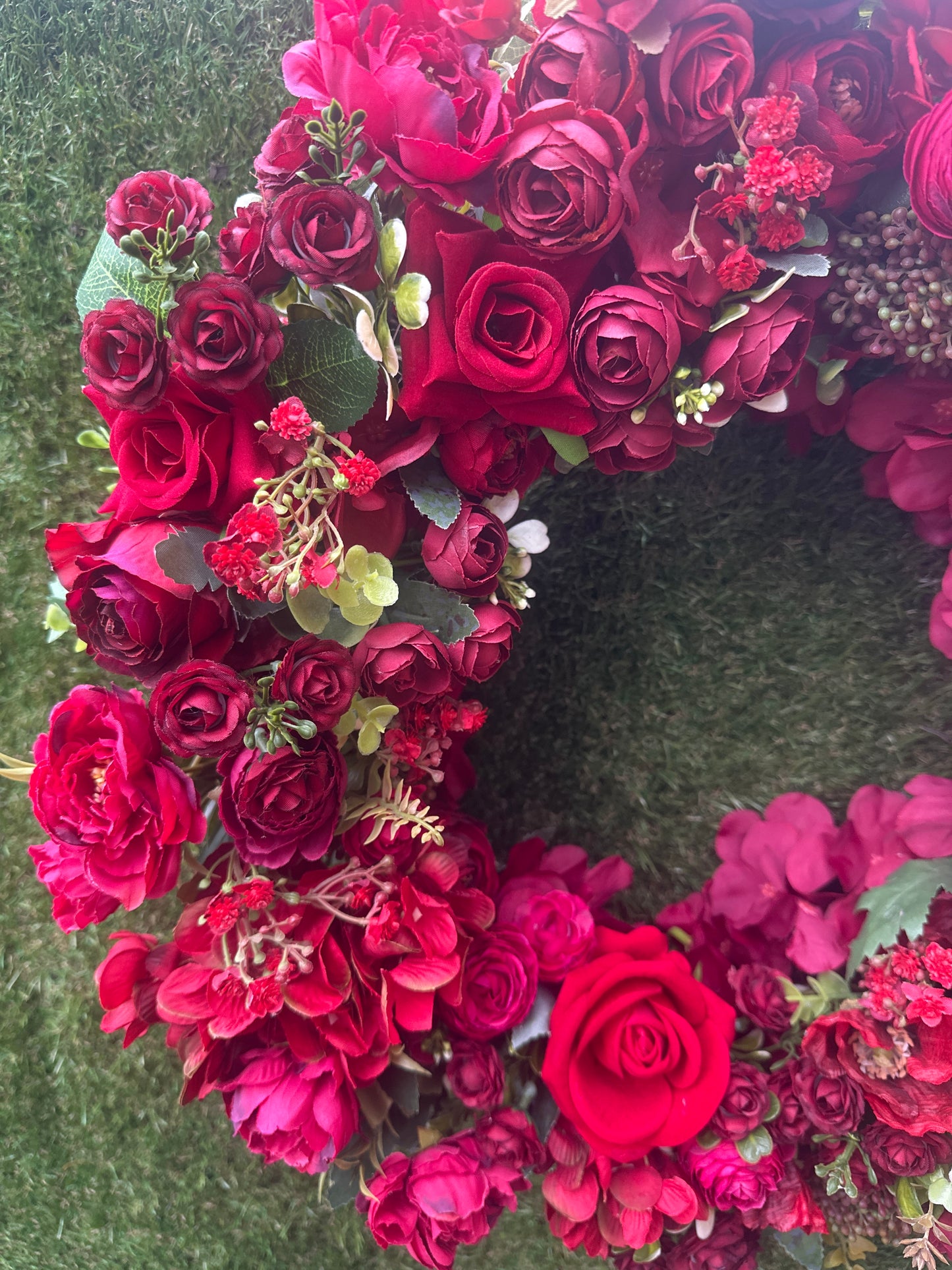 Renata Deep reds wreath