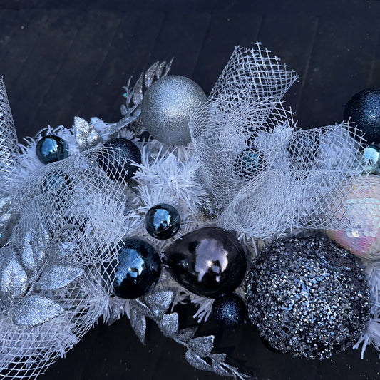 Marcie 6ft Garland. White ( double thickness) with white, blue, silver & grey