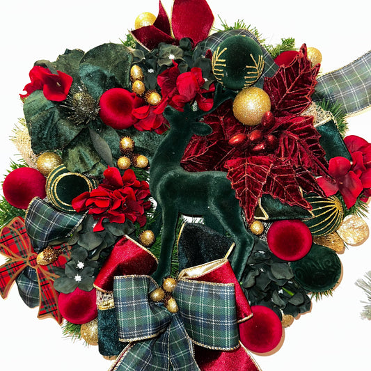 Bert velvet deer burgundy & green traditional wreath