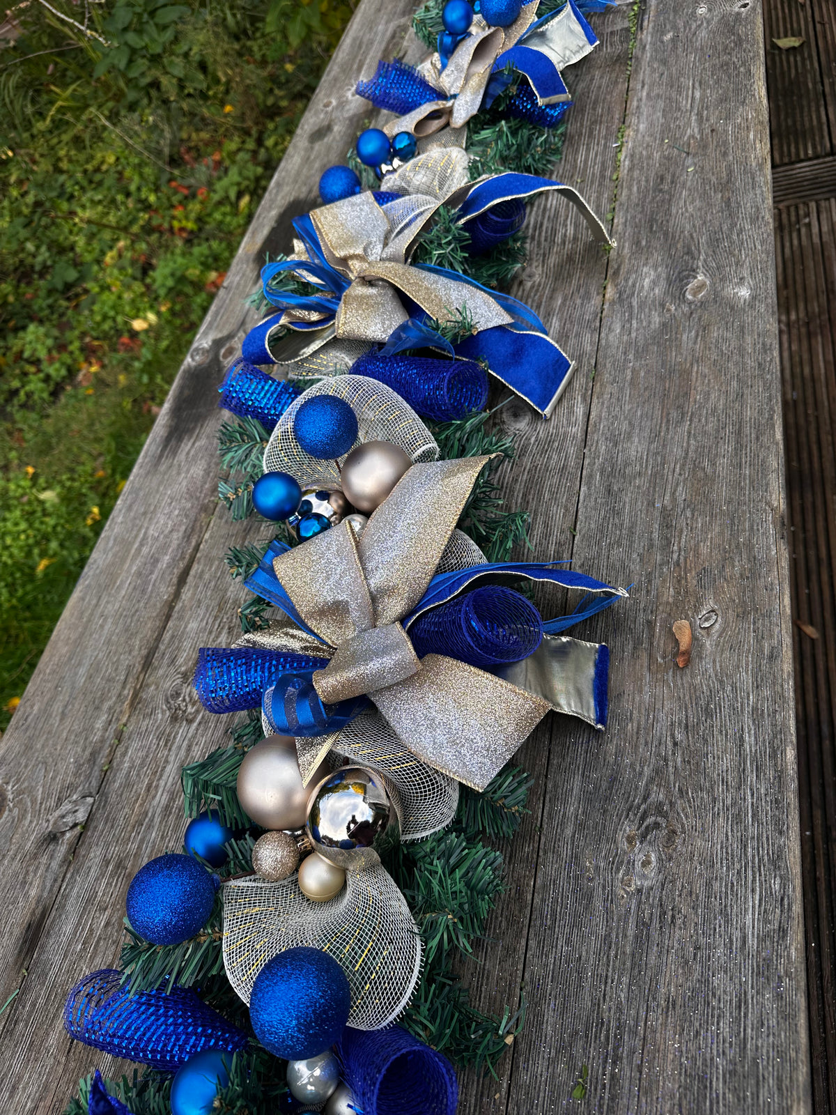 Duchess 9ft Garland Royal Blue & Champagne