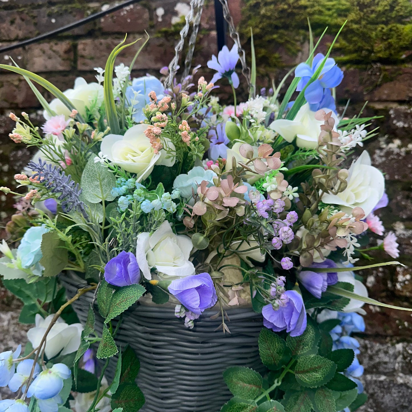 Pair of all year luxury hanging baskets 🩷