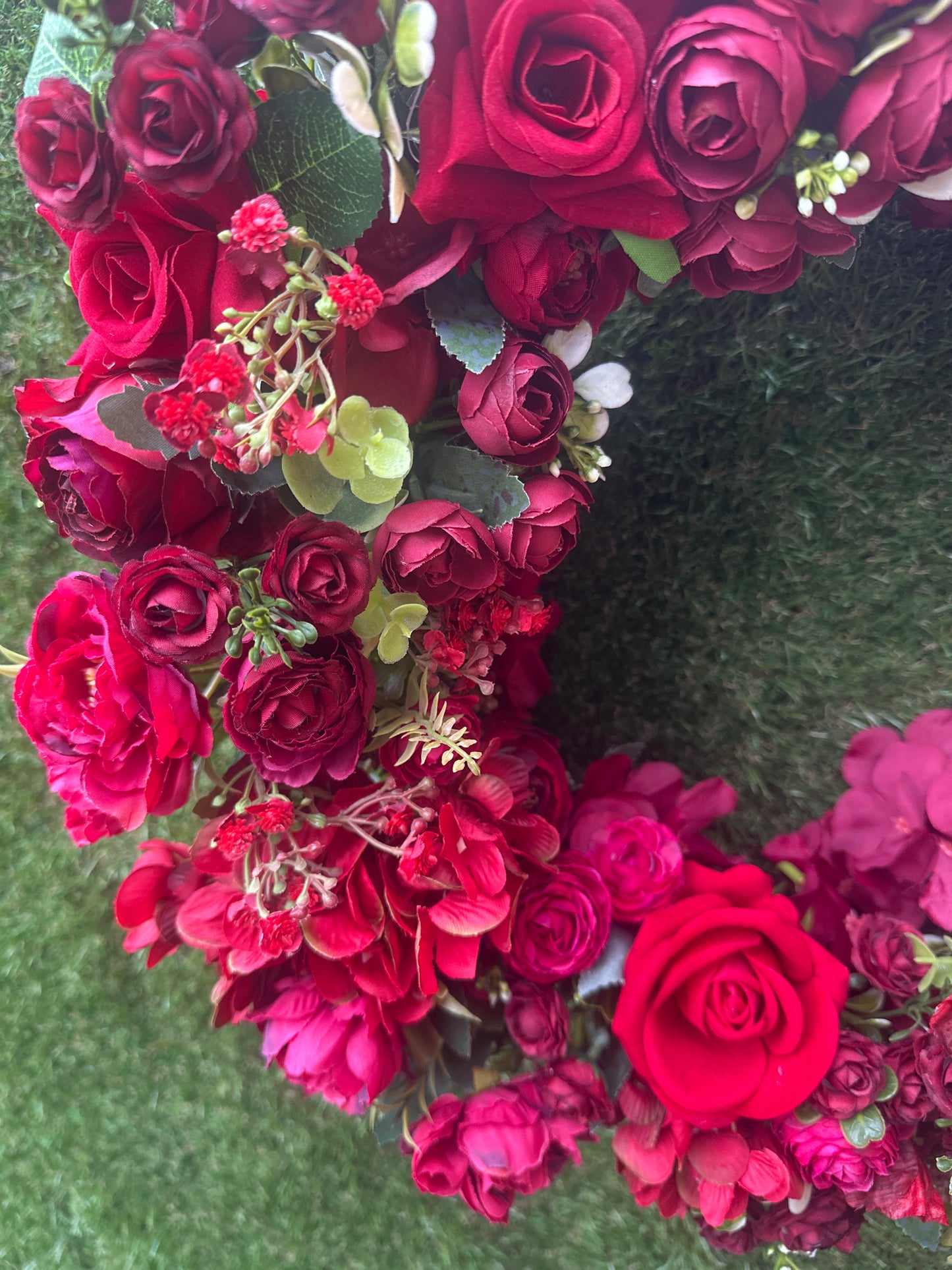 Renata Deep reds wreath