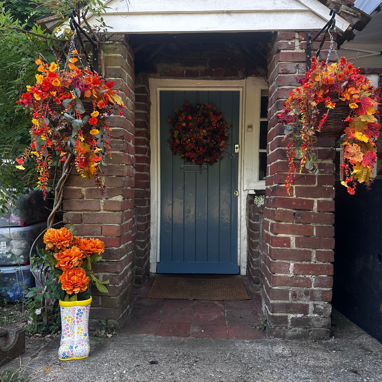 Lorraine pair of maple leaf hanging baskets