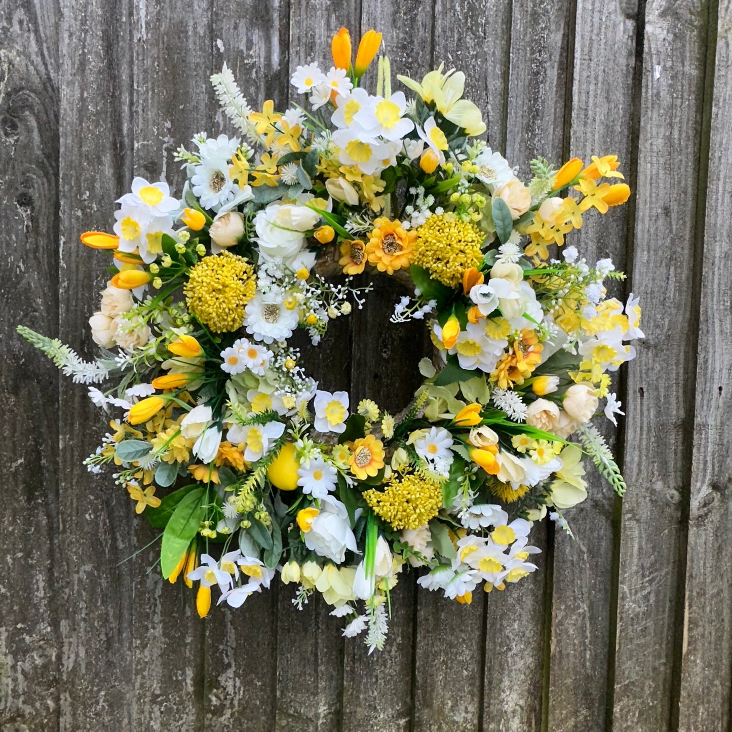 Florence. Yellow & white wreath.