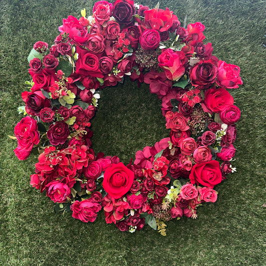 45cm Renata Deep reds wreath