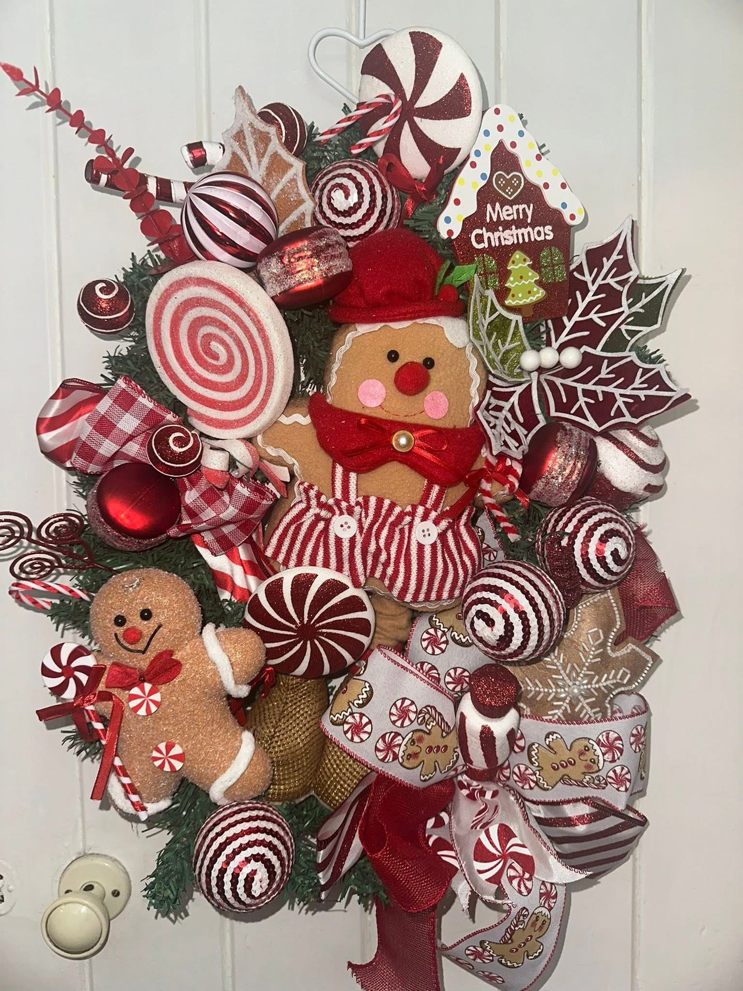 Large gingerbread wreath